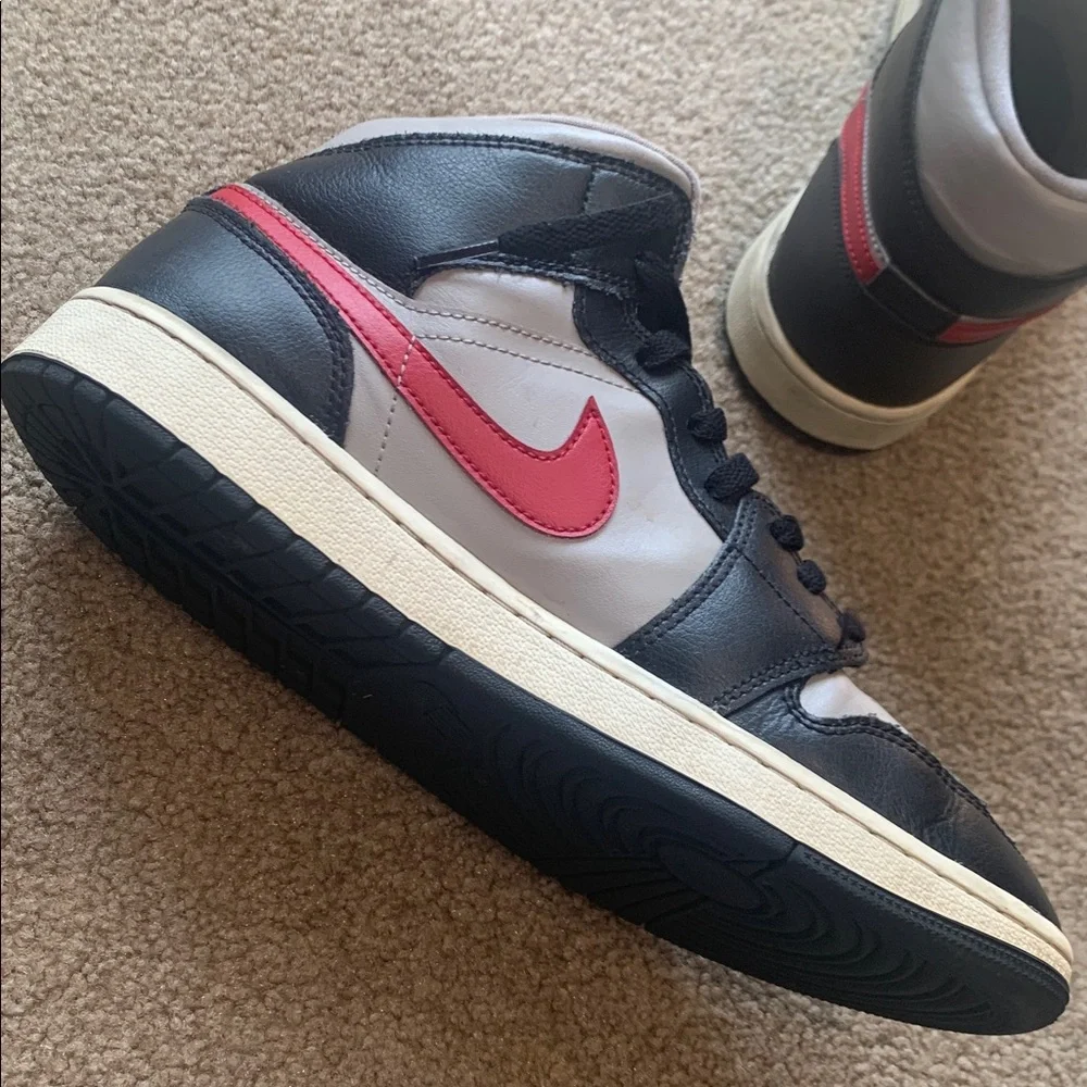 Nike Air Jordan High Top Tennis Shoes - Picture 1 of 14